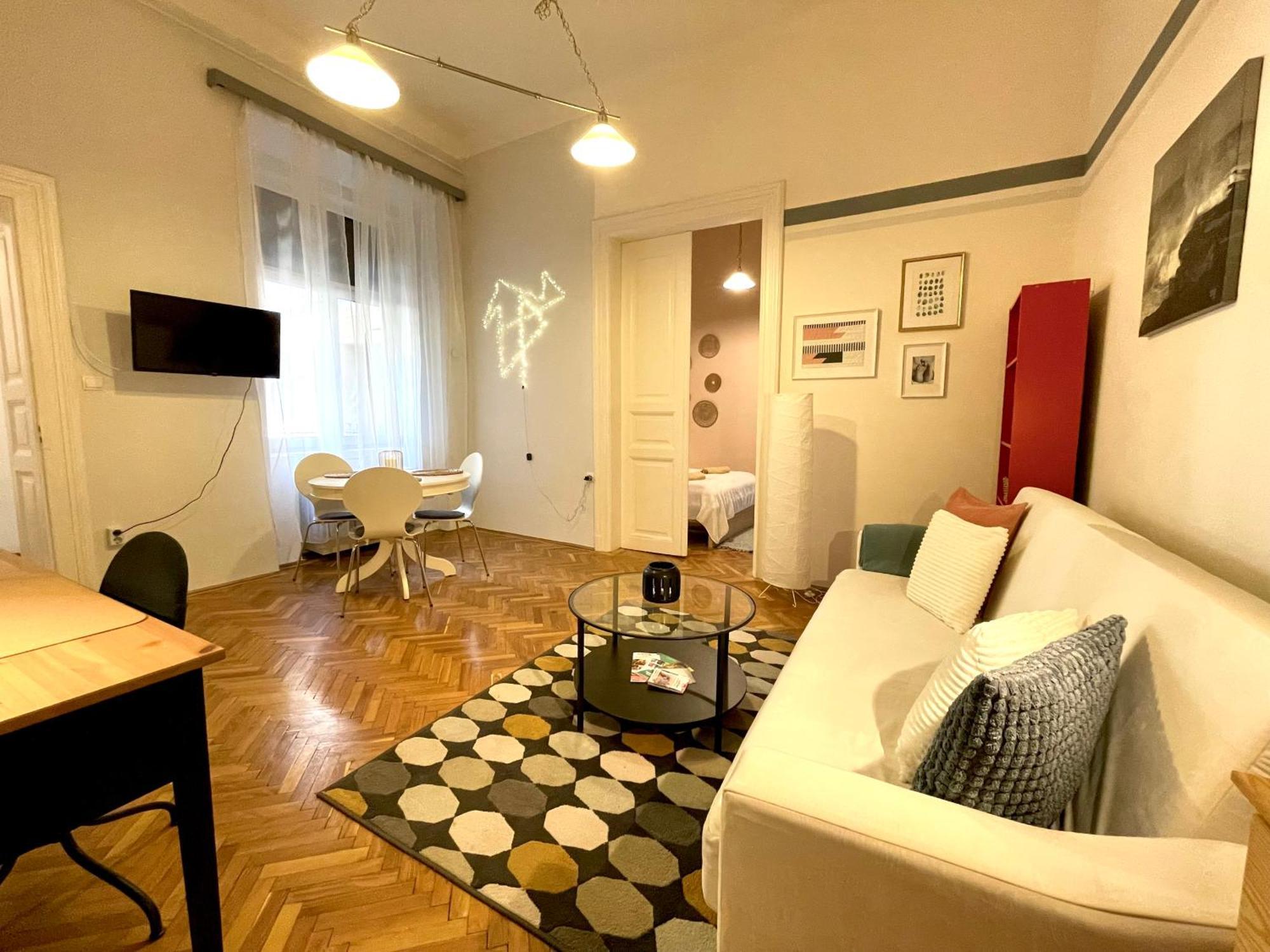 Fanni'S Cosy Home Express Apartment In The City Centre Budapest Exterior photo